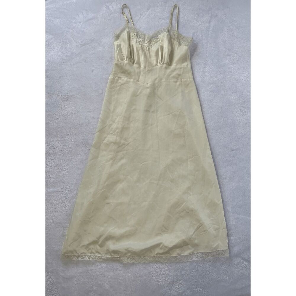 Vintage Silky Satin Like Long Nightgown, Size Small? Lacy, Delicate, Cream